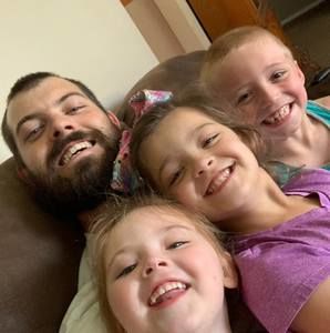 Meet your Posher, Joshua